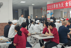 结合校方食堂、食物及原材料
